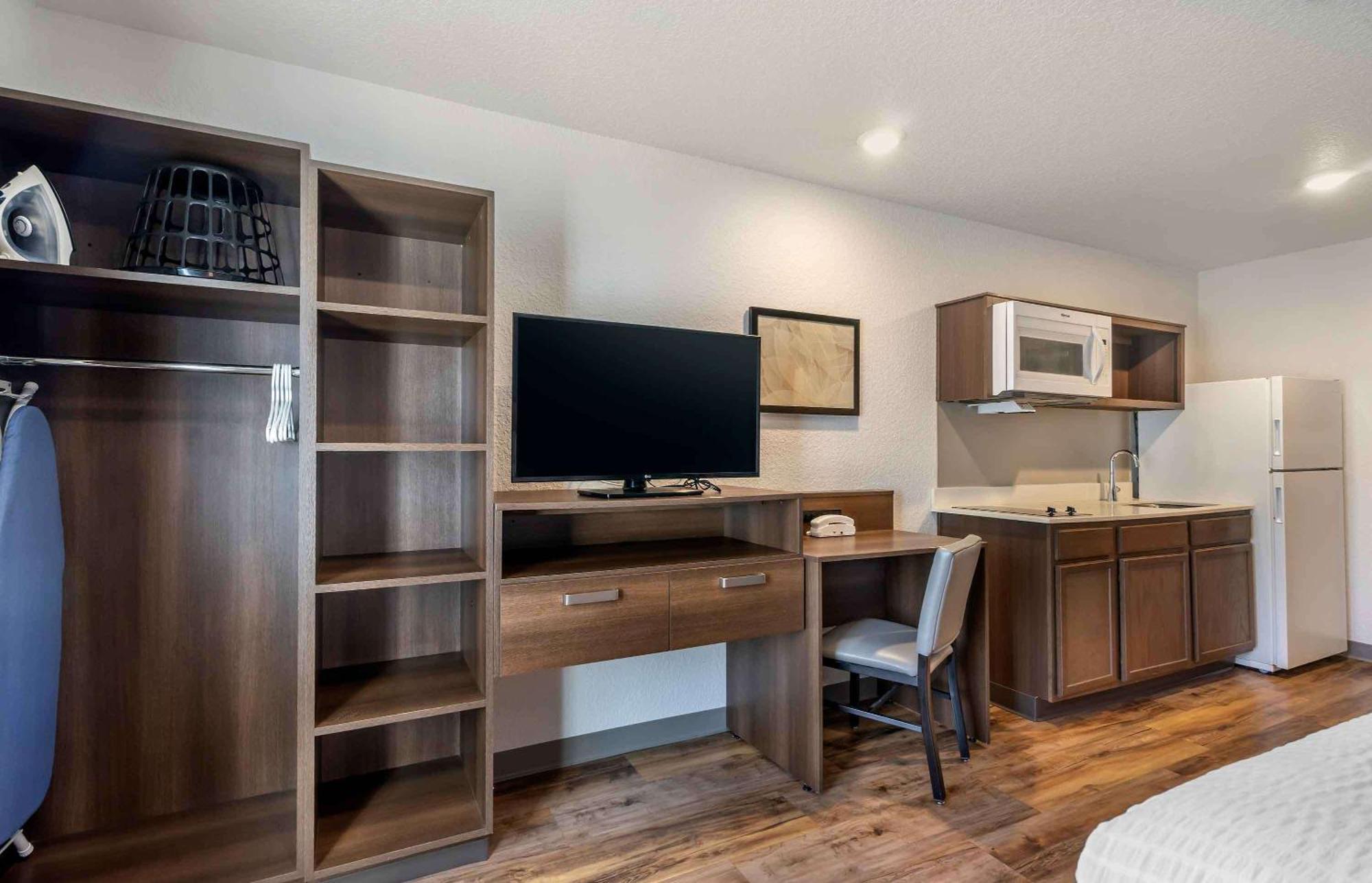 Extended Stay America Select Suites - Tampa - Brandon - East Heartland Dış mekan fotoğraf